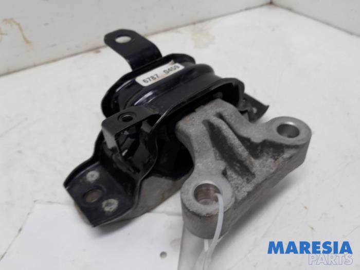 Used Engine mount Opel Karl 1.0 12V Price € 20,00 Margin scheme offered by Maresia Parts
