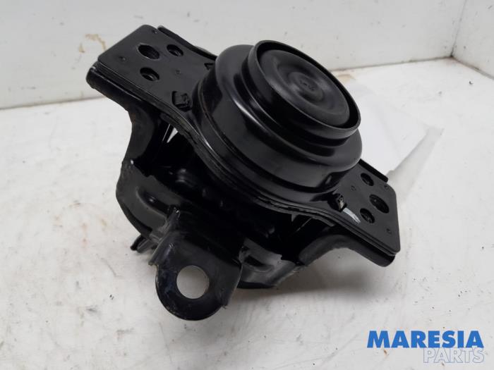 Engine mount from a Opel Karl 1.0 12V 2019