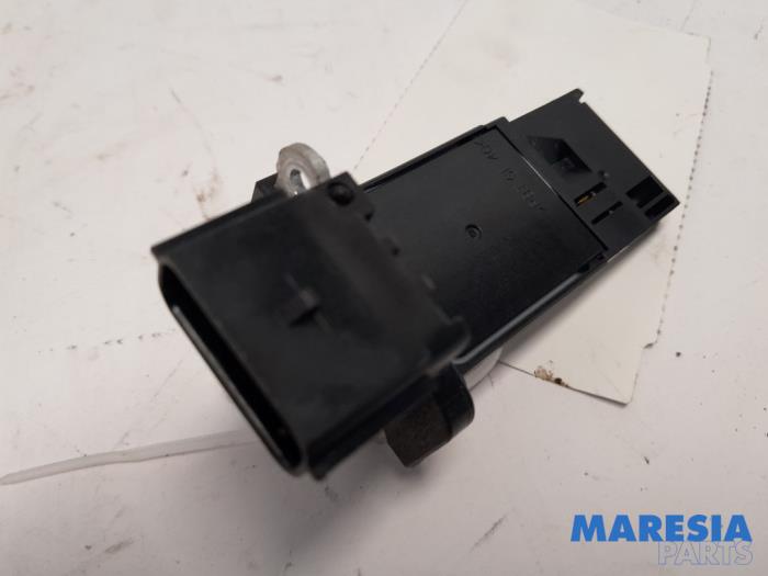 Begagnade Luftflödesmätare Opel Karl 1.0 12V Pris € 20,00 Marginaltabell erbjuds av Maresia Parts
