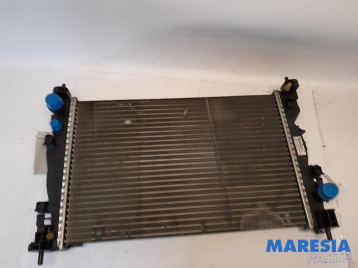 Usagé Radiateur Alfa Romeo Giulietta (940) 1.4 TB 16V Prix € 40,00 Règlement à la marge proposé par Maresia Parts