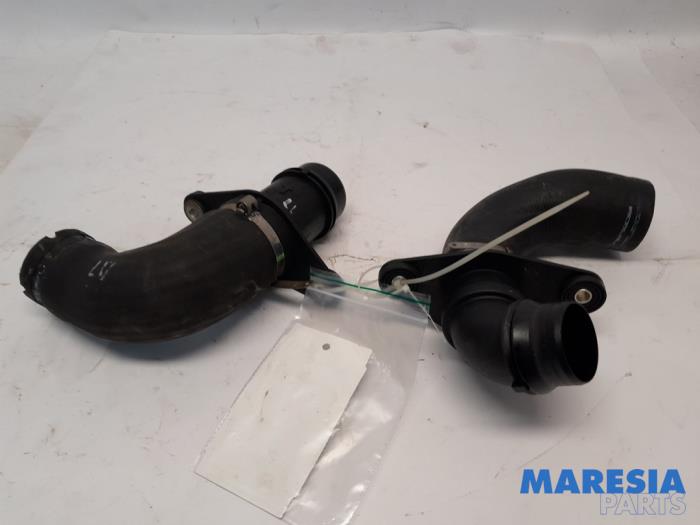 Gebrauchte Intercooler Rohr Alfa Romeo Giulietta (940) 1.4 TB 16V Preis € 29,99 Margenregelung angeboten von Maresia Parts