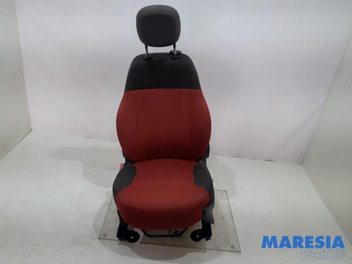 Używane Fotel lewy Fiat Panda (312) 1.2 69 Cena € 149,99 Procedura marży oferowane przez Maresia Parts