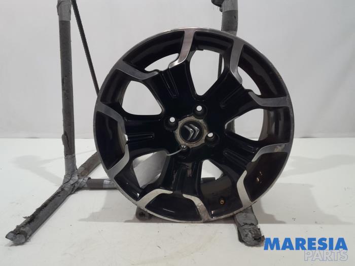 Używane Obrecz Citroen DS3 (SA) 1.6 e-HDi Cena € 75,00 Procedura marży oferowane przez Maresia Parts