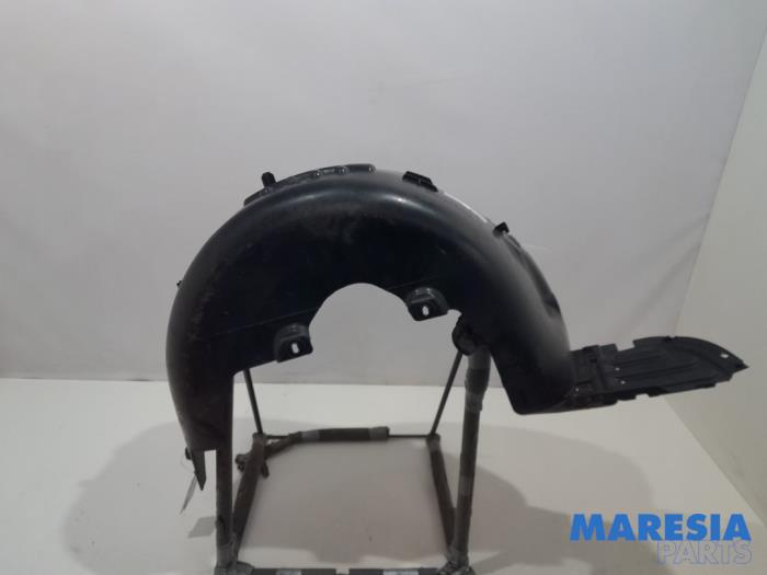 Używane Nadkole Citroen Jumpy 1.5 Blue HDi 120 Cena € 36,30 Z VAT oferowane przez Maresia Parts