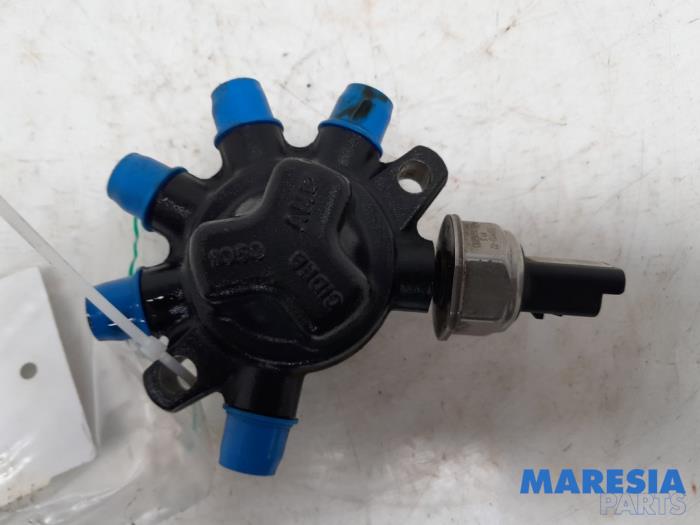 Usagé Système d'injection Renault Kangoo Express (FW) 1.5 dCi 85 Prix € 54,45 Prix TTC proposé par Maresia Parts