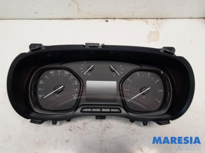 Begagnade Instrumentpanel Citroen Jumpy 1.5 Blue HDi 120 Pris € 254,10 Inklusive moms erbjuds av Maresia Parts