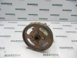 Usagé Pompe direction assistée Peugeot 306 (7A/C/S) 1.4 XN,XR,XA,XRA Prix € 40,00 Règlement à la marge proposé par Maresia Parts