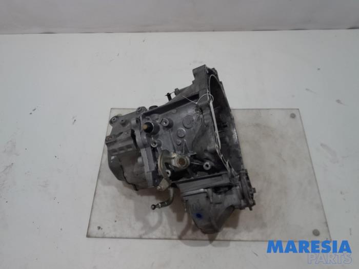 Révisé Boîte de vitesse Peugeot 208 I (CA/CC/CK/CL) 1.6 Blue HDi 100 Prix € 756,25 Prix TTC proposé par Maresia Parts