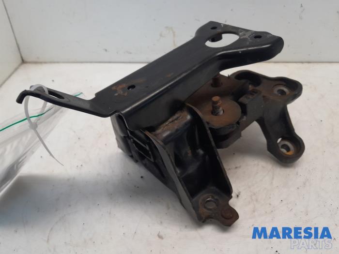 Usagé Support boîte de vitesses Citroen C1 1.0 12V Prix € 23,99 Règlement à la marge proposé par Maresia Parts