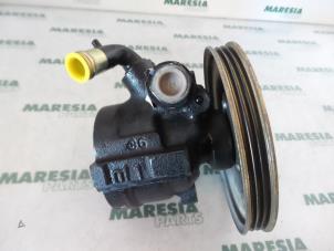Usagé Pompe de direction Fiat Multipla (186) 1.6 16V 100 SX,ELX Prix € 75,00 Règlement à la marge proposé par Maresia Parts