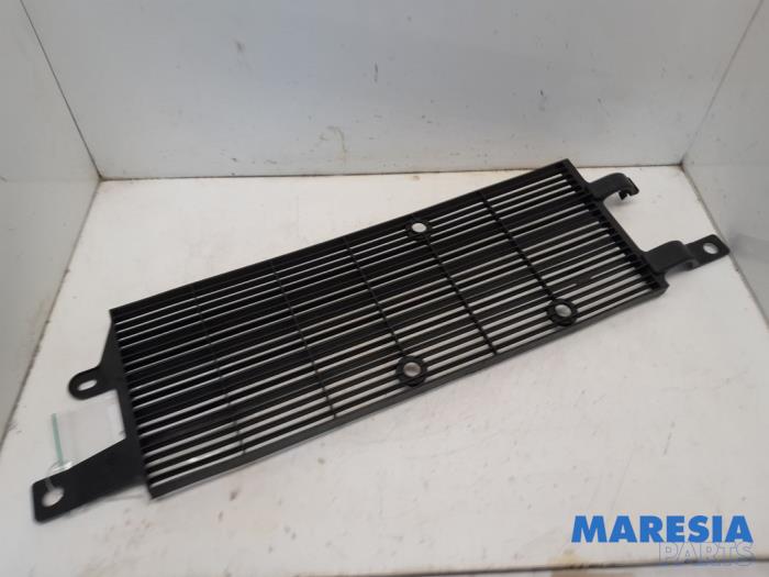 Begagnade Lufttratt Citroen C4 Grand Picasso (3A) 1.6 16V VTi 120 Pris € 75,00 Marginaltabell erbjuds av Maresia Parts