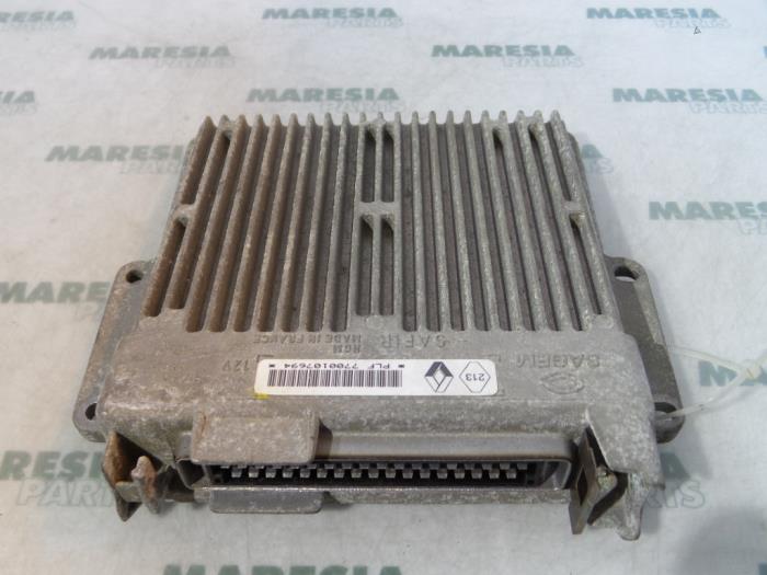 Used Engine management computer Renault Clio (B/C57/357/557/577) 1.2 Eco Kat. Price € 40,00 Margin scheme offered by Maresia Parts