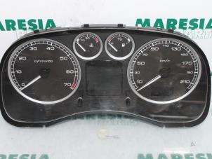 Used Instrument panel Peugeot 307 (3A/C/D) 2.0 16V Price € 50,00 Margin scheme offered by Maresia Parts