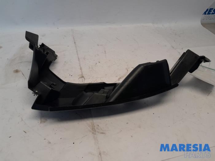 Front bumper bracket, right Citroen Jumpy 1.5 Blue HDi 120 