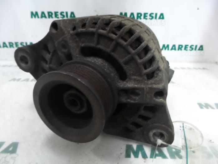 Używane Pradnica Fiat Brava (182B) 1.9 TDS S,SX 75 Cena € 40,00 Procedura marży oferowane przez Maresia Parts
