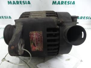 Dynamo van een Fiat Brava (182B) 1.9 TDS S,SX 75 1997