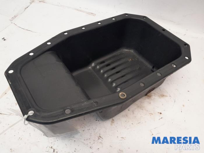 Gebrauchte Ölwanne Iveco New Daily III 40C13 Preis € 47,80 Mit Mehrwertsteuer angeboten von Maresia Parts