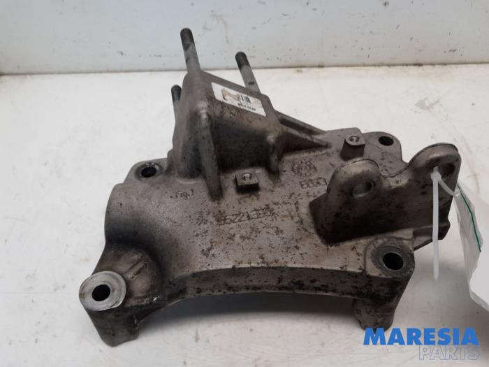 Used Engine mount Opel Combo 1.3 CDTI 16V ecoFlex Price € 42,29 Inclusive VAT offered by Maresia Parts