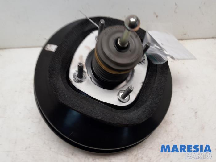 Usados Servofreno Peugeot 208 I (CA/CC/CK/CL) 1.4 16V Precio € 50,00 Norma de margen ofrecido por Maresia Parts