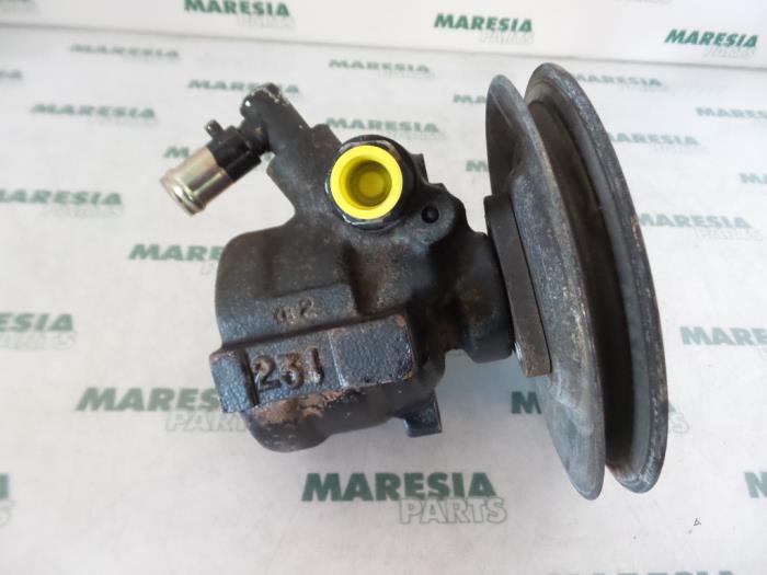 Usagé Pompe direction assistée Fiat Coupé 2.0 16V Turbo,Turbo Plus Prix € 75,00 Règlement à la marge proposé par Maresia Parts