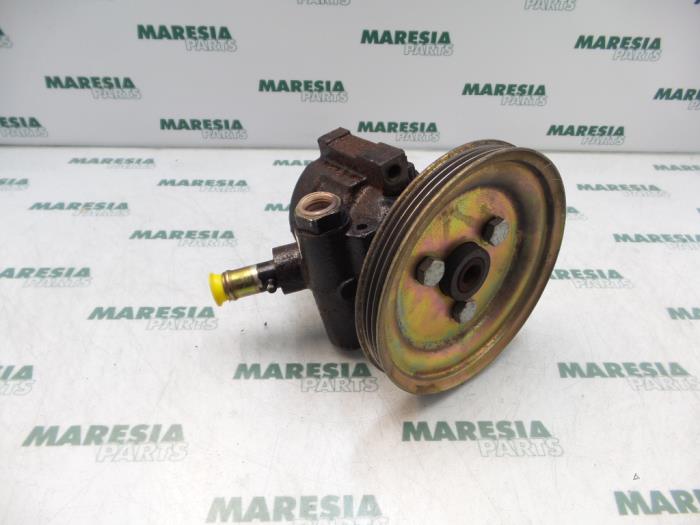 Usagé Pompe de direction Fiat Punto I (176) 60 1.2 S,SX,Selecta Prix € 40,00 Règlement à la marge proposé par Maresia Parts