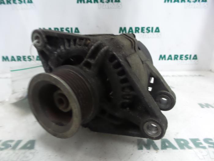 Gebrauchte Dynamo Fiat Marea (185AX) 1.9 Tds 100 ELX Preis € 40,00 Margenregelung angeboten von Maresia Parts