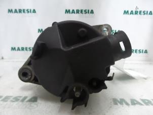 Dynamo van een Fiat Marea (185AX) 1.9 Tds 100 ELX 1997