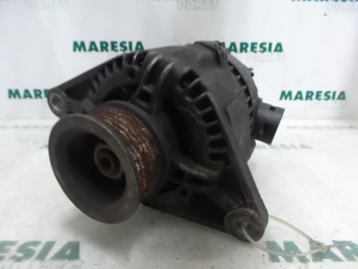 Usagé Dynamo Fiat Marea Weekend (185BX/CX) 1.9 Tds 75 SX Prix € 40,00 Règlement à la marge proposé par Maresia Parts