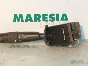 Gebrauchte Richtungsanzeiger Schalter Peugeot 106 I 1.1 i XN,XR,XT Preis € 25,00 Margenregelung angeboten von Maresia Parts