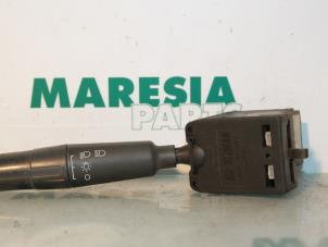 Gebrauchte Richtungsanzeiger Schalter Peugeot 106 I 1.4 XRD, XND Preis € 25,00 Margenregelung angeboten von Maresia Parts