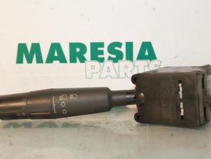 Gebrauchte Richtungsanzeiger Schalter Peugeot 106 I 1.6 XSi Preis € 25,00 Margenregelung angeboten von Maresia Parts