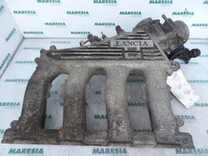 Usagé Tubulure d'admission Lancia Delta (836) 1.6 16V HPE Prix € 35,00 Règlement à la marge proposé par Maresia Parts