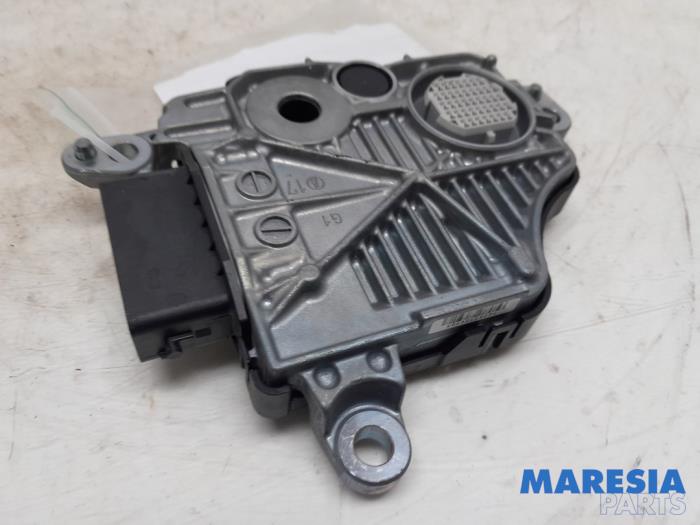 Used Automatic gearbox computer Citroen C5 Aircross I (A4/AC/AJ/AR) 1.6 Hybrid 225 16V Price € 241,99 Inclusive VAT offered by Maresia Parts