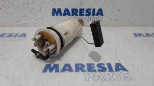 Używane Elektryczna pompa paliwa Citroen Saxo 1.1i X,SX Cena € 35,00 Procedura marży oferowane przez Maresia Parts