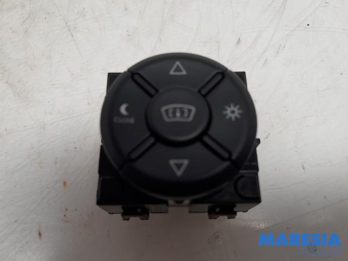 Begagnade Brytare Citroen C4 Berline (BA/BB/BC) ë-C4 50 kWh Pris € 24,98 Marginaltabell erbjuds av Maresia Parts