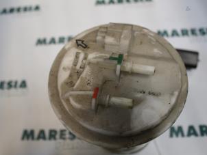 Used Electric fuel pump Renault Clio II (BB/CB) 1.4 16V Si Price € 20,00 Margin scheme offered by Maresia Parts