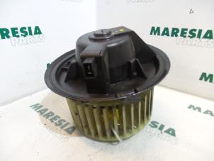 Używane Silnik wentylatora nagrzewnicy Fiat Marea (185AX) 1.6 SX,ELX 16V Cena € 25,00 Procedura marży oferowane przez Maresia Parts