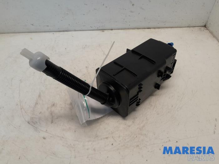 Begagnade Kolfilter Citroen C4 Cactus (0B/0P) 1.2 PureTech 110 12V Pris € 19,95 Marginaltabell erbjuds av Maresia Parts