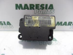 Used Heater valve motor Renault Scénic II (JM) 1.6 16V Price € 25,00 Margin scheme offered by Maresia Parts