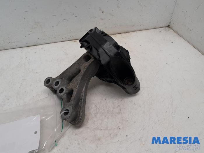 Used Engine mount Peugeot 208 I (CA/CC/CK/CL) 1.2 Vti 12V PureTech 82 Price € 30,00 Margin scheme offered by Maresia Parts