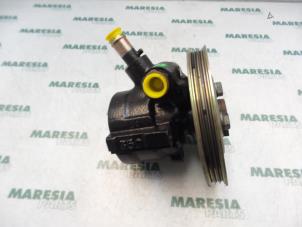 Used Power steering pump Fiat Brava (182B) 1.6 16V Price € 50,00 Margin scheme offered by Maresia Parts