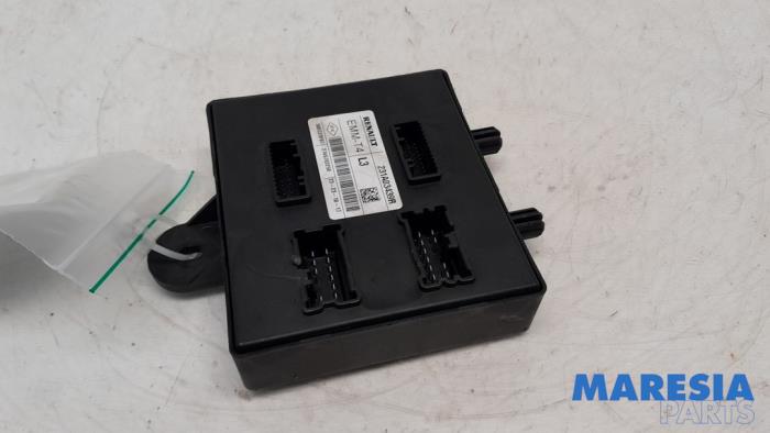 Used Body control computer Renault Captur I (2R) 1.2 TCE 16V EDC Price € 90,00 Margin scheme offered by Maresia Parts