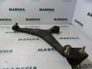 Used Front lower wishbone, left Citroen Saxo 1.1i X,SX Price € 20,00 Margin scheme offered by Maresia Parts