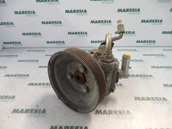 Usagé Pompe direction assistée Fiat Marea Weekend (185BX/CX) 1.9 Tds 100 ELX Prix € 50,00 Règlement à la marge proposé par Maresia Parts