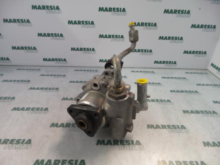Usagé Pompe direction assistée Fiat Marea (185AX) 1.9 Tds 100 ELX Prix € 50,00 Règlement à la marge proposé par Maresia Parts