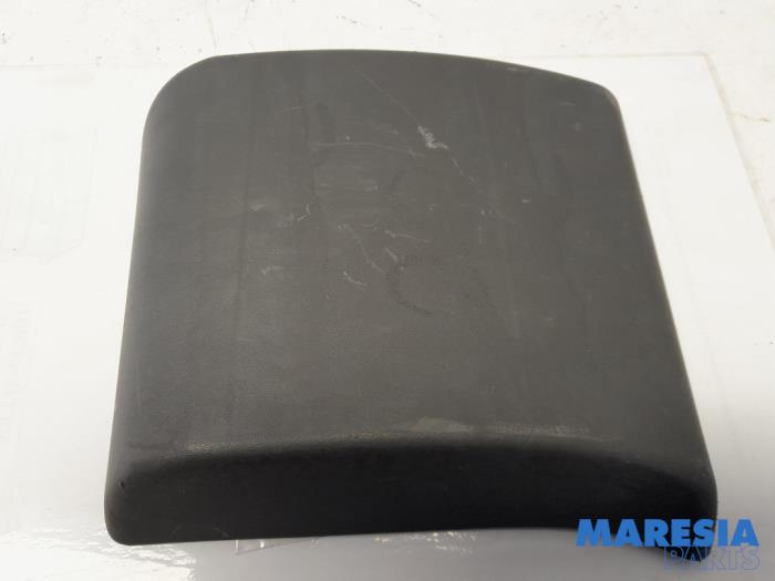Begagnade Dekorstripe Renault Trafic New (FL) 2.5 dCi 16V 145 Pris € 24,20 Inklusive moms erbjuds av Maresia Parts