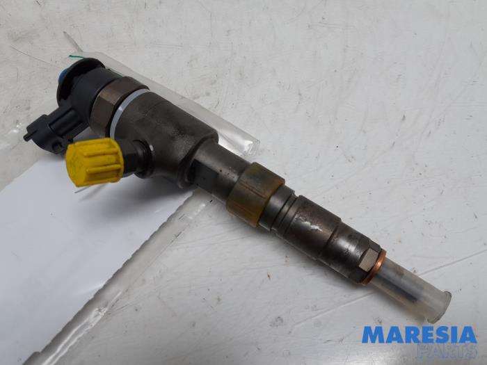 Usagé Injecteurs Peugeot Expert (V1/VA/VB/VE/VF/VT/VY) 1.6 Blue HDi 95 16V Prix € 60,50 Prix TTC proposé par Maresia Parts