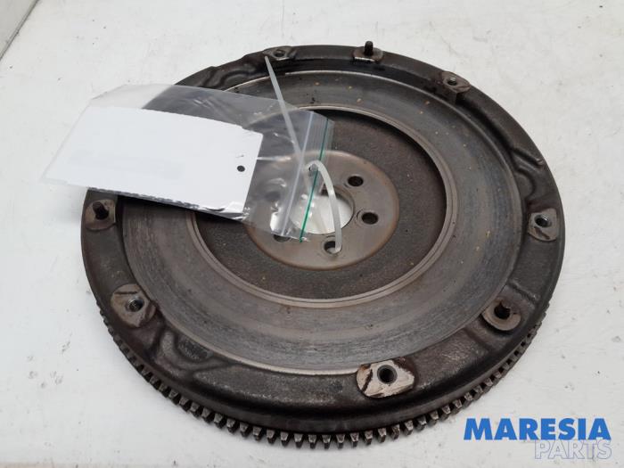 Gebrauchte Schwungrad Peugeot Expert (V1/VA/VB/VE/VF/VT/VY) 1.6 Blue HDi 95 16V Preis € 90,75 Mit Mehrwertsteuer angeboten von Maresia Parts