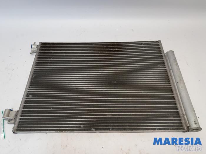 Gebrauchte Klima Kondensor Renault Captur I (2R) 1.2 TCE 16V EDC Preis € 50,00 Margenregelung angeboten von Maresia Parts