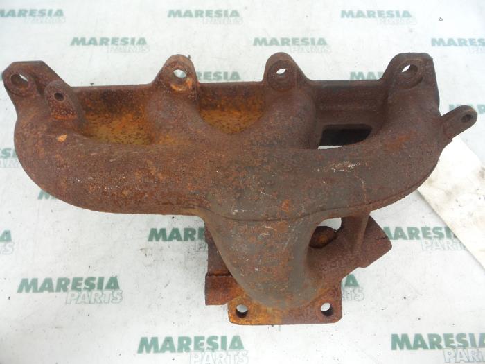 Gebrauchte Abgaskrümmer Fiat Marea (185AX) 1.9 Tds 100 ELX Preis € 50,00 Margenregelung angeboten von Maresia Parts